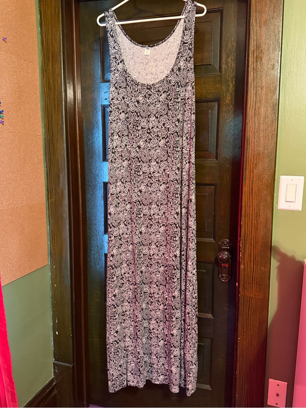 Old Navy Black and White Sleeveless Printed Maxi Dress